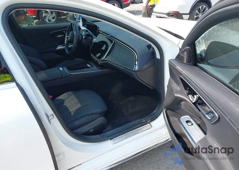 2024 Mercedes-Benz E 350 from USA, damaged, VIN W1KLF4HB5RA081843